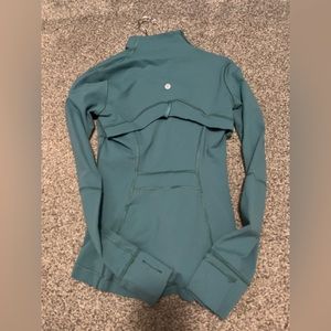 Lululemon define jacket size 4